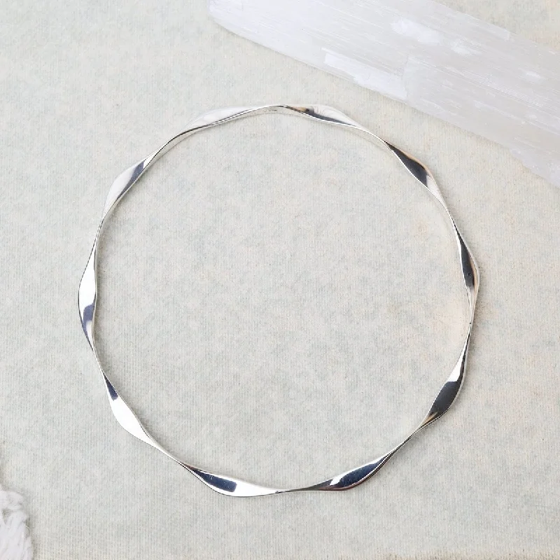 Wavy Bangle Bracelet