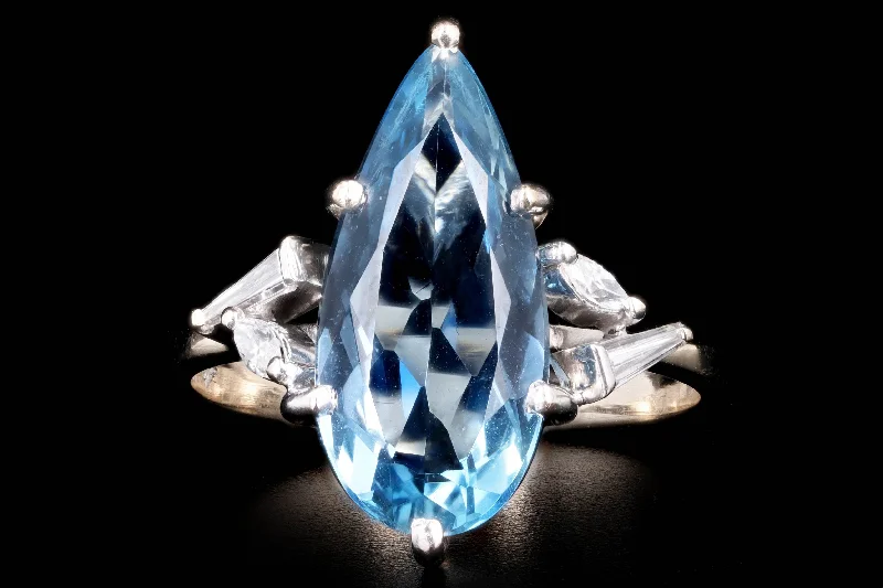 18K White Gold 2.52 Carat Pear Cut Aquamarine & Diamond Ring