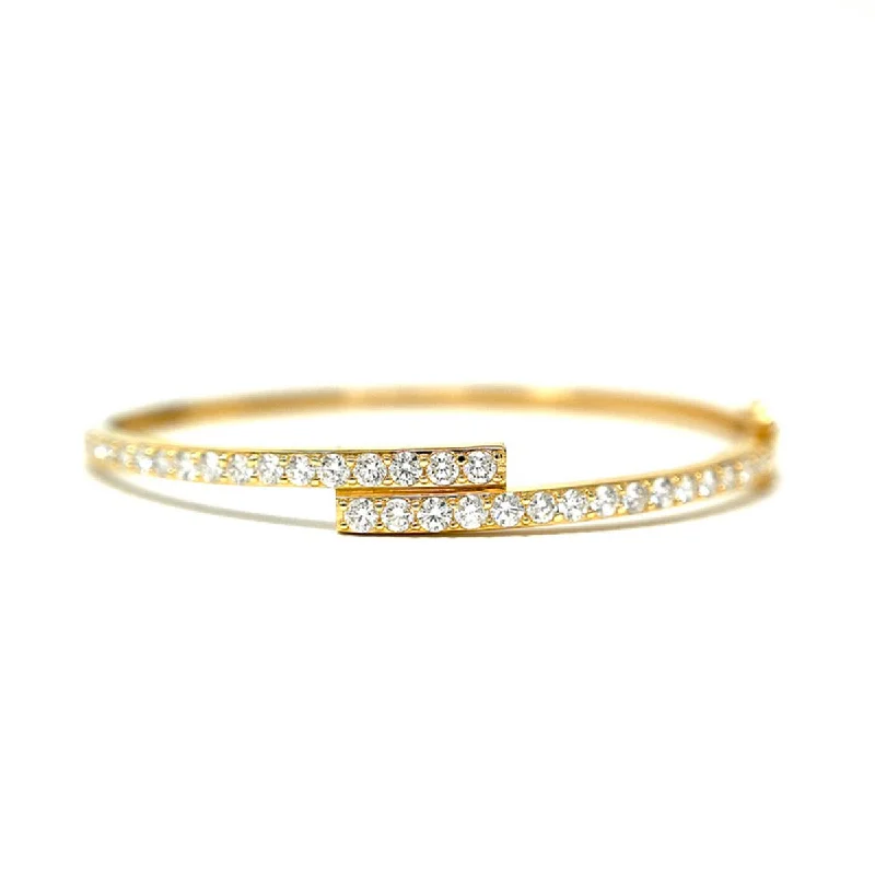 Diamond Crossroads Bangle