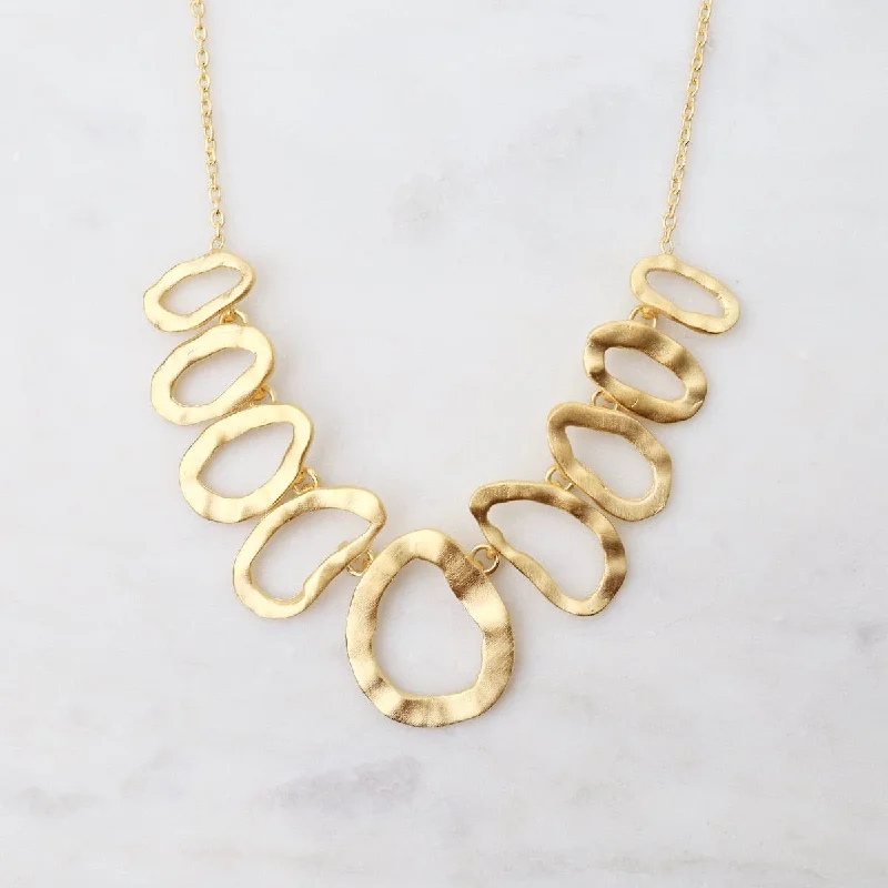 Gold Oval Centerpiece on Chain Necklace